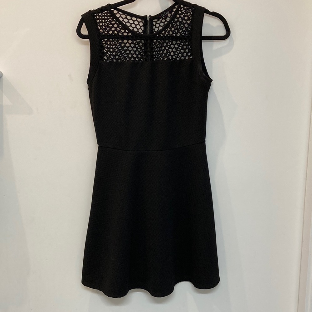 LITTLE BLACK DRESS SIZE M
